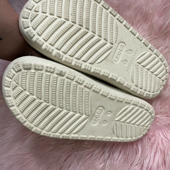 Fall Croc Slides - Picture 2 of 2